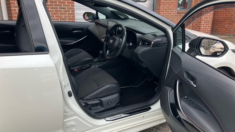 Toyota Corolla 2.0 VVT-i Hybrid Excel 5dr CVT Hybrid Hatchback